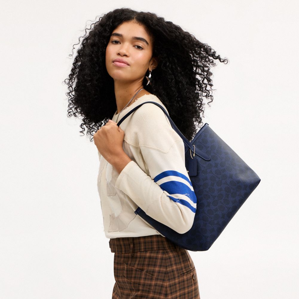 Coach Medium City Tote Bag In Signature Canvas Gold/Navy