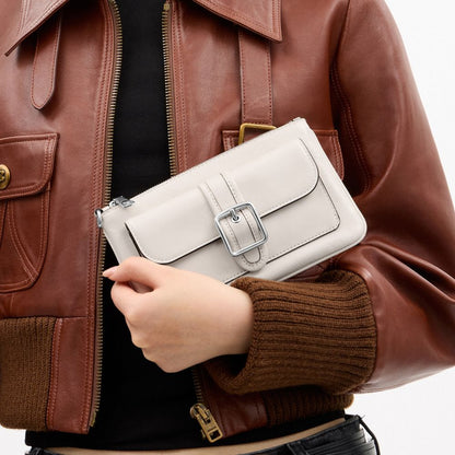 Coach Ashton Wristlet Silver Chalk