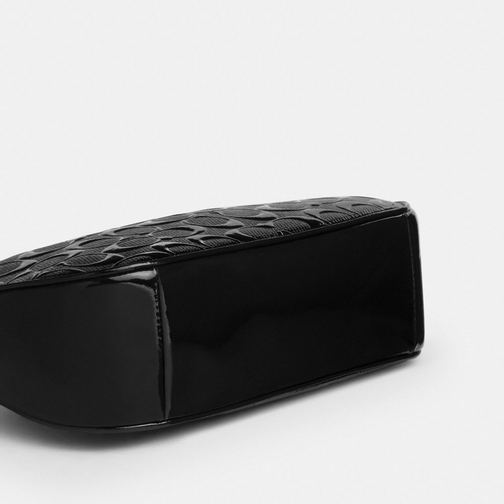 Coach Teri Shoulder Bag In Signature Leather With Heart Charm Silver