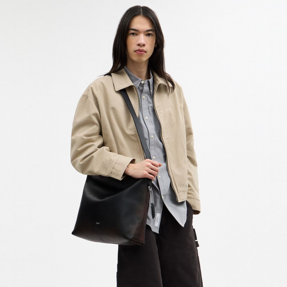 Coach Mott Messenger Bag 38 In Loved Leather Black/Light Tan