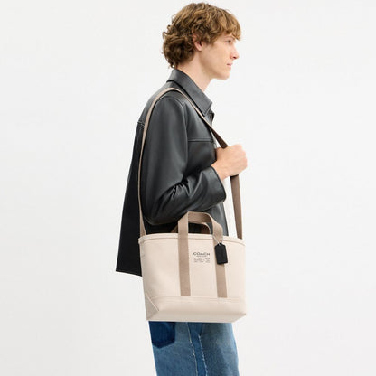 Coach Utility Tote 27 Natural