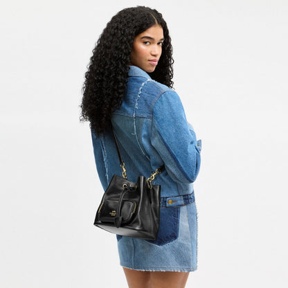 Coach Rowan Bucket Bag With Pocket Gold/Black