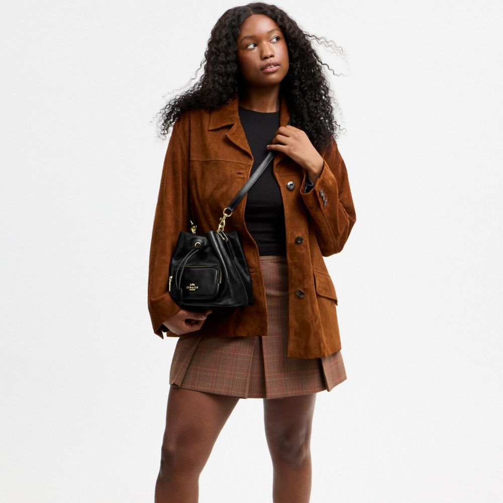 Coach Rowan Bucket Bag With Pocket Gold/Black
