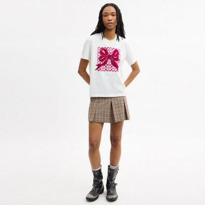 Coach Signature Square Bow Classic T Shirt In Organic Cotton Vintage Ivory Fuchsia