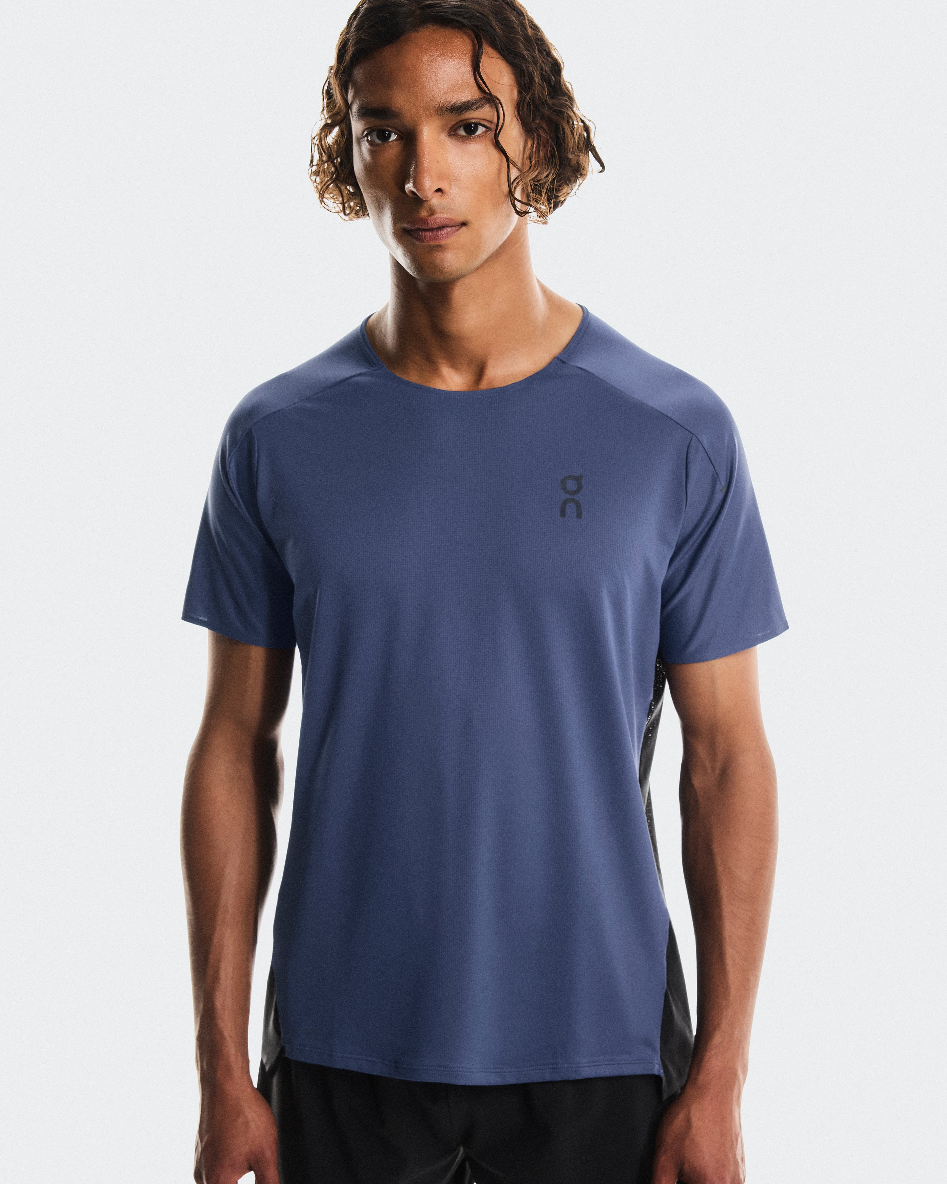 On Performance-T Acai | Black