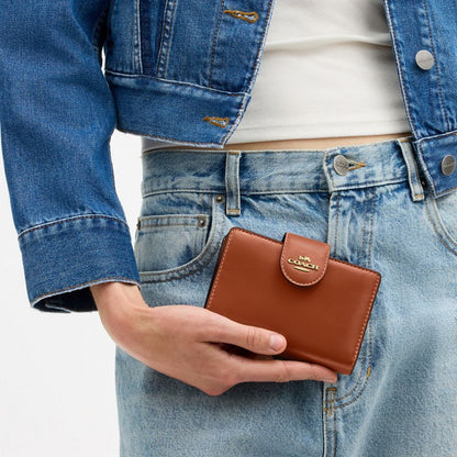 Coach Medium Corner Zip Wallet Gold/Cinnamon