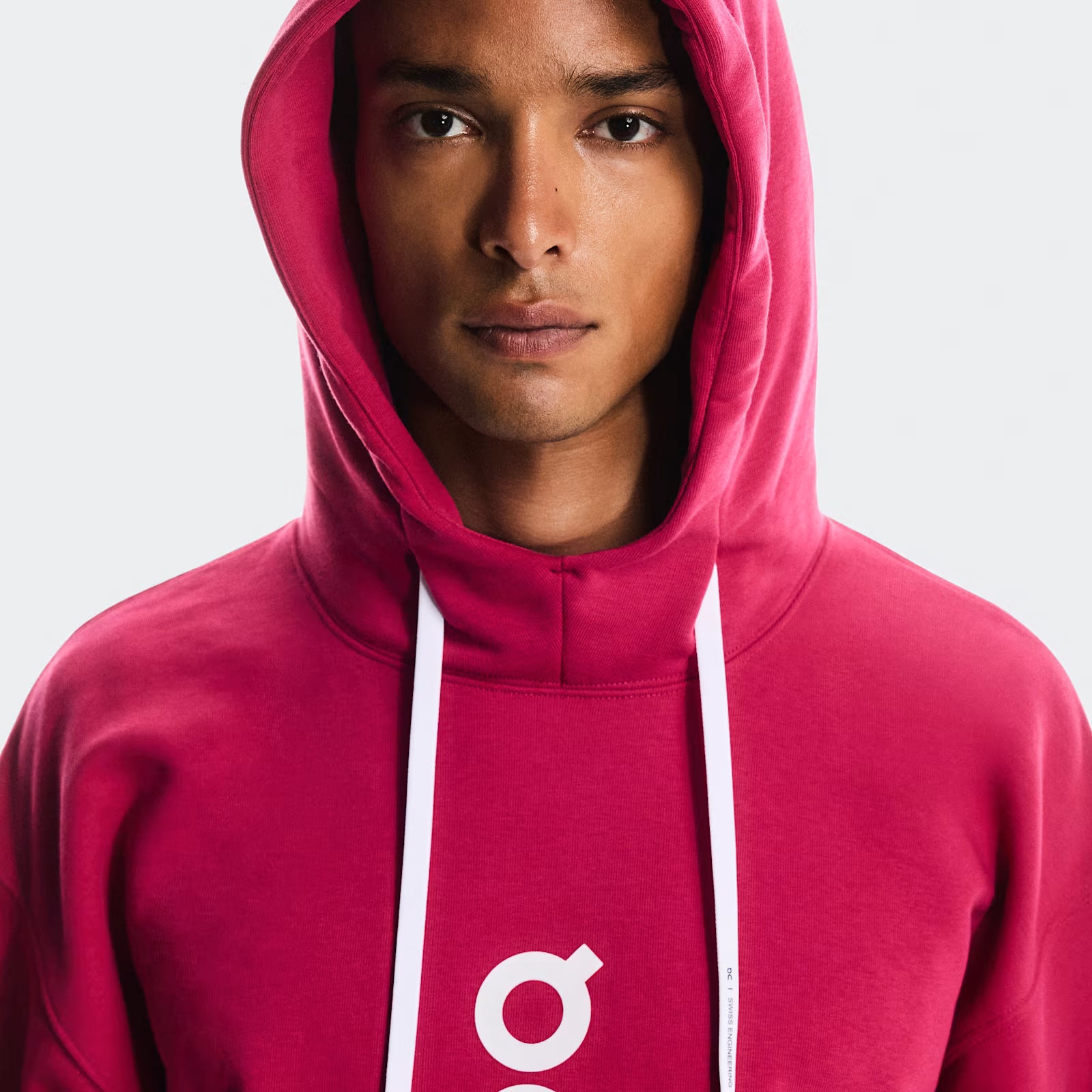 On Club Hoodie Grenadine