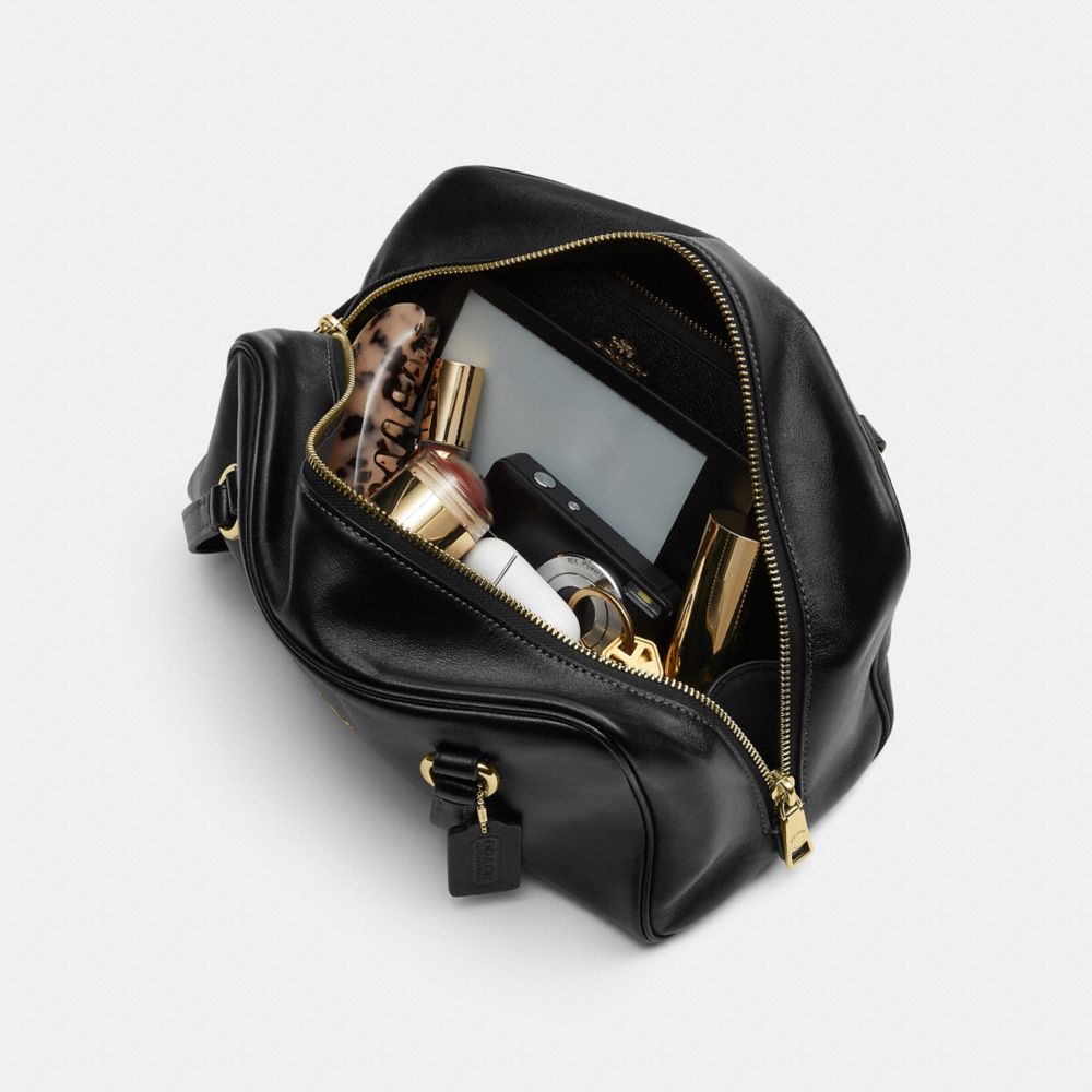Coach Sydney Shoulder Bag Gold/Black