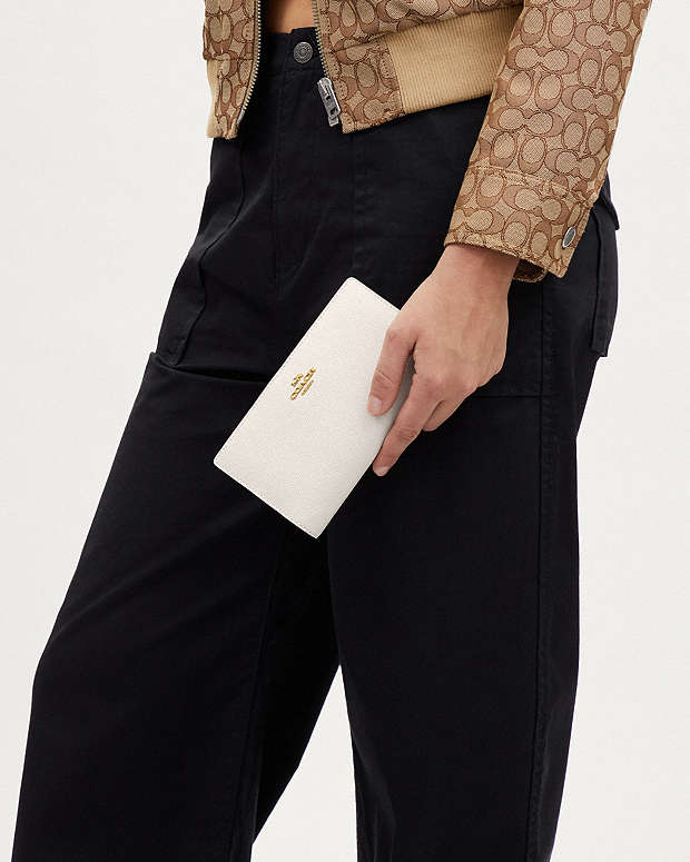 Slim Zip Wallet Crossgrain Leather-Gold-Chalk Crossgrain Leather-Gold-Chalk