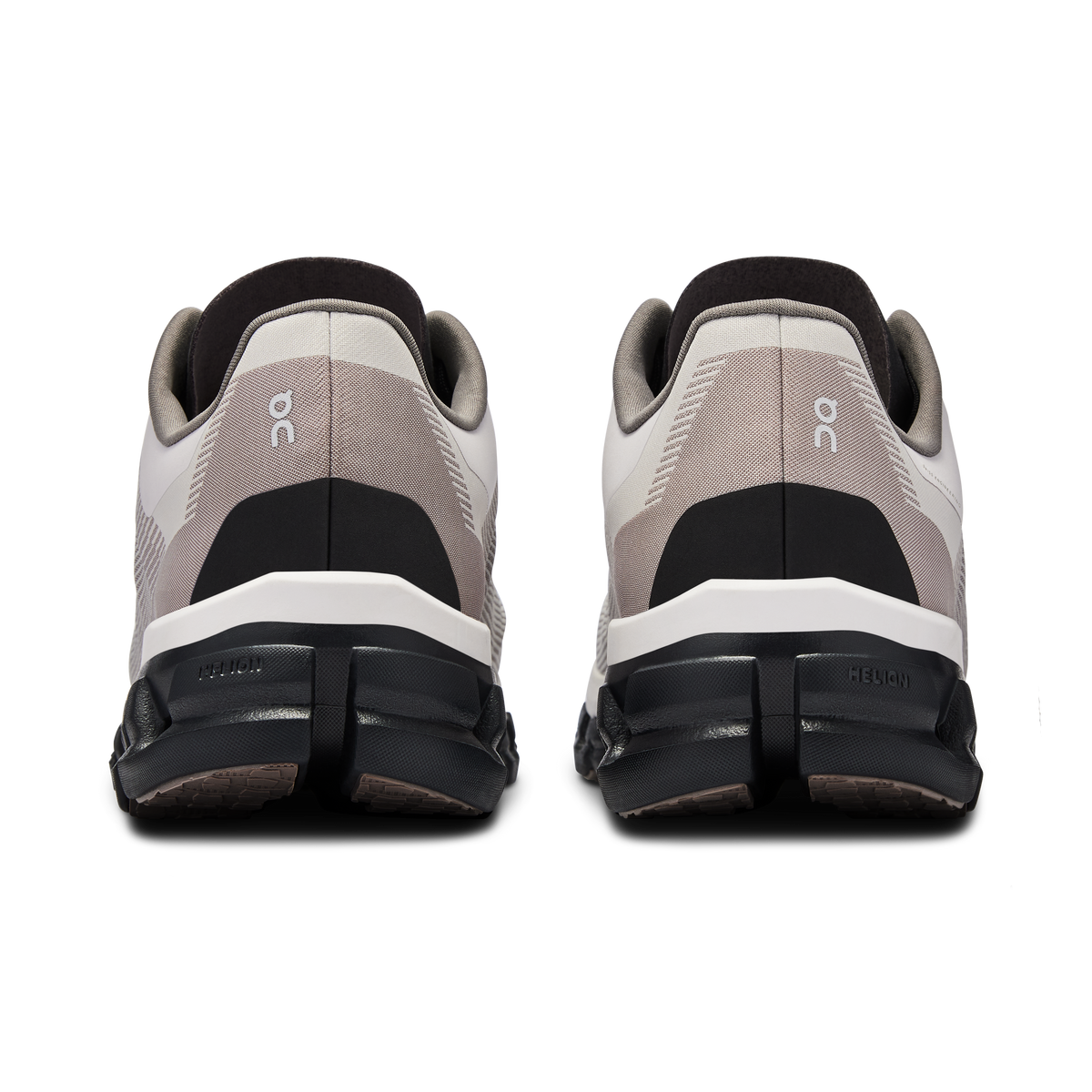 On Cloudflow 4 Distance White Black