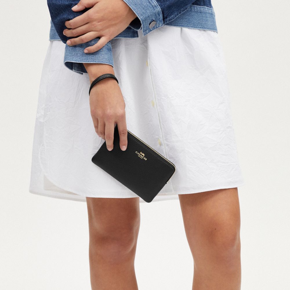 Corner Zip Wristlet Pebbled Leather-Gold-Black Pebbled Leather-Gold-Black