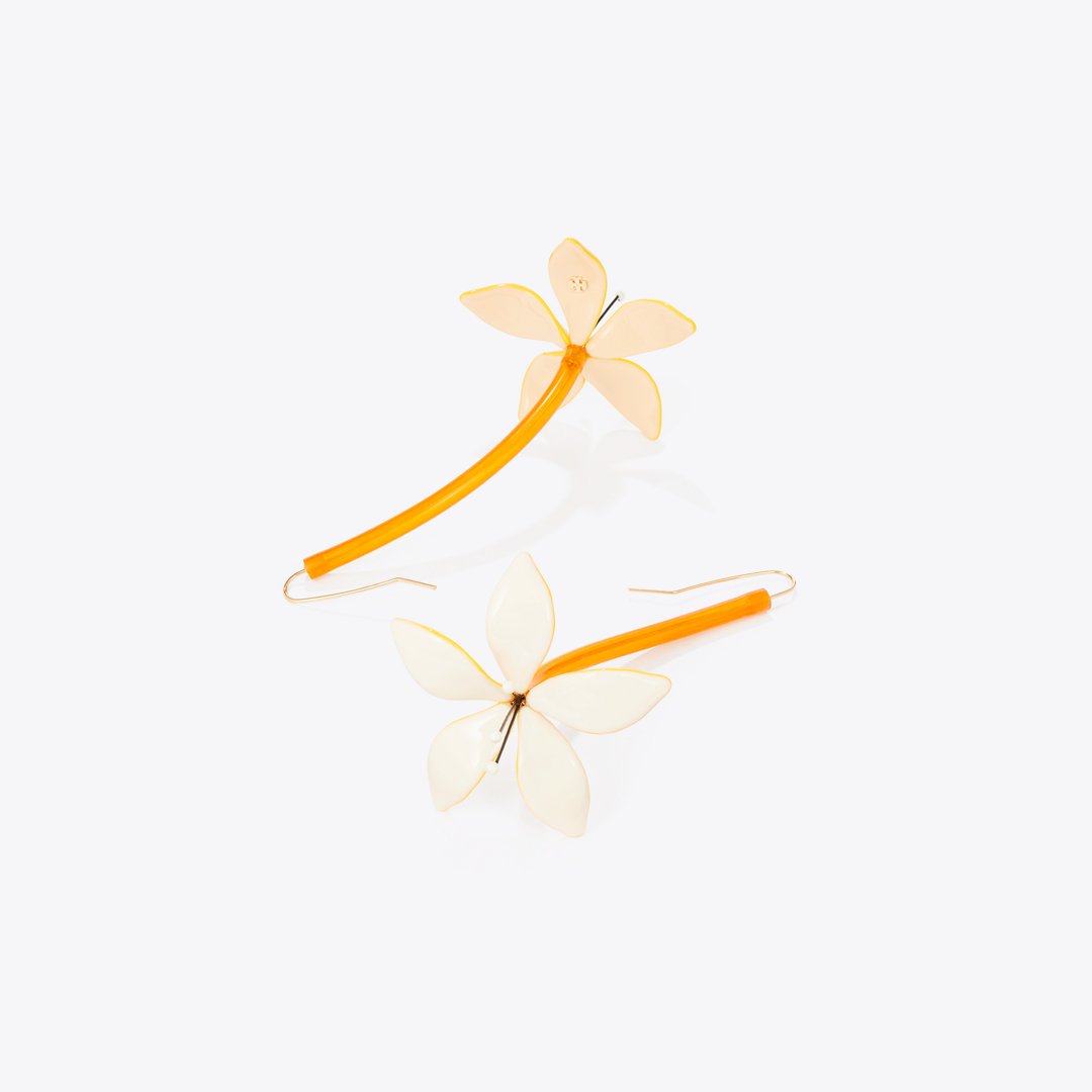 Tory Burch Curiosity Flower Earrings White