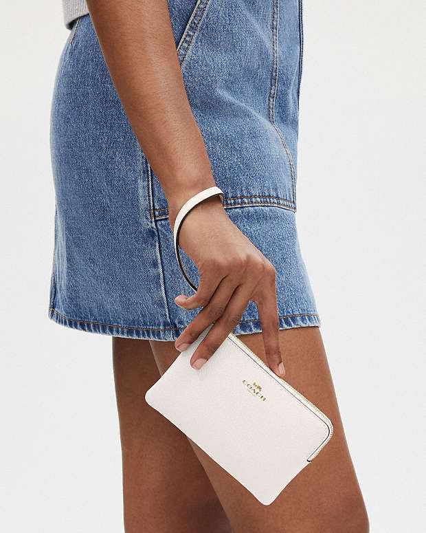 Corner Zip Wristlet Crossgrain Leather-Gold-Chalk Crossgrain Leather-Gold-Chalk
