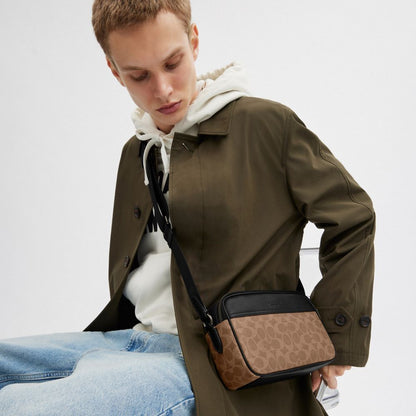 Coach Graham Crossbody Bag In Signature Canvas Gunmetal