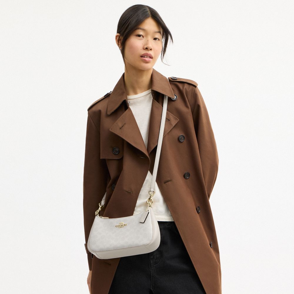 Coach Teri Shoulder Bag In Signature Canvas Gold White Chalk