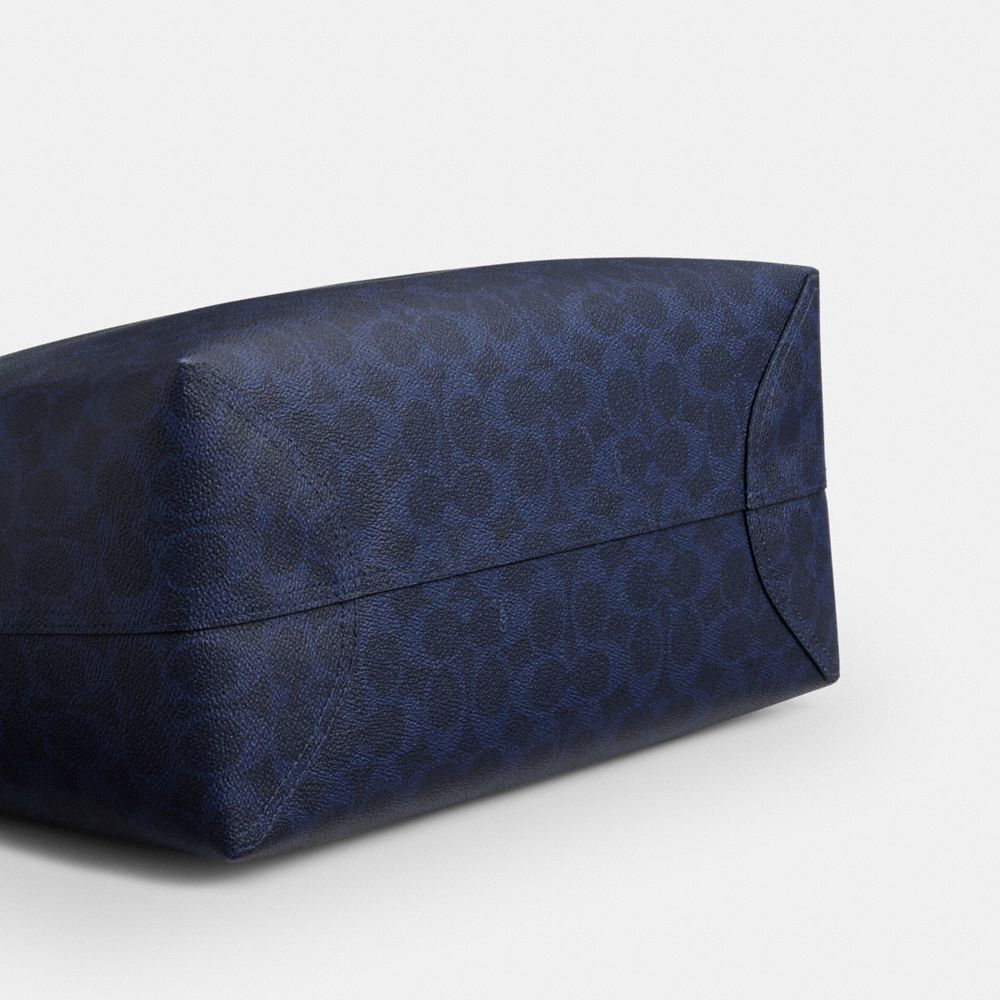 Coach City Tote Bag In Signature Canvas Gold/Navy