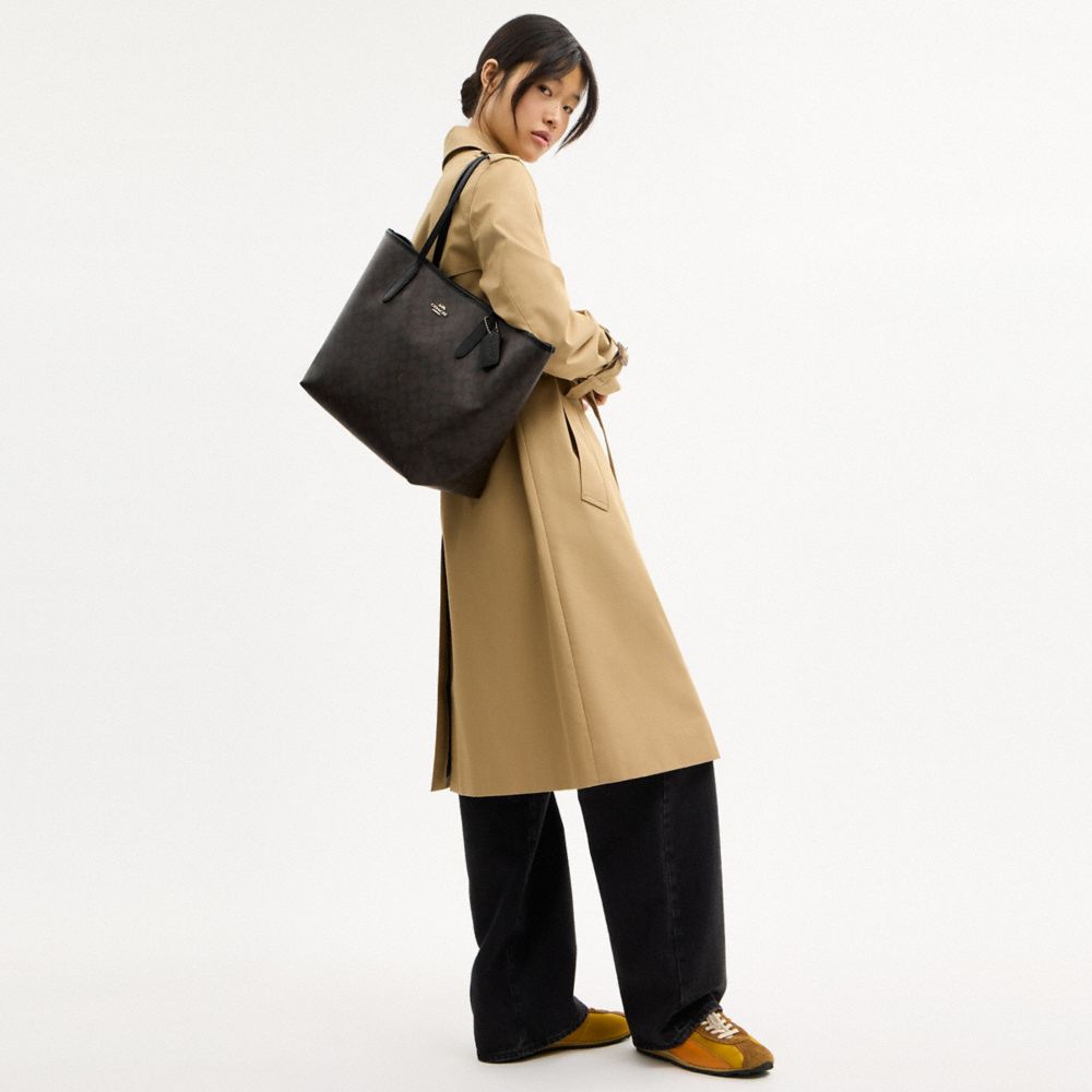 Coach City Tote Bag In Signature Canvas Gold Walnut Black