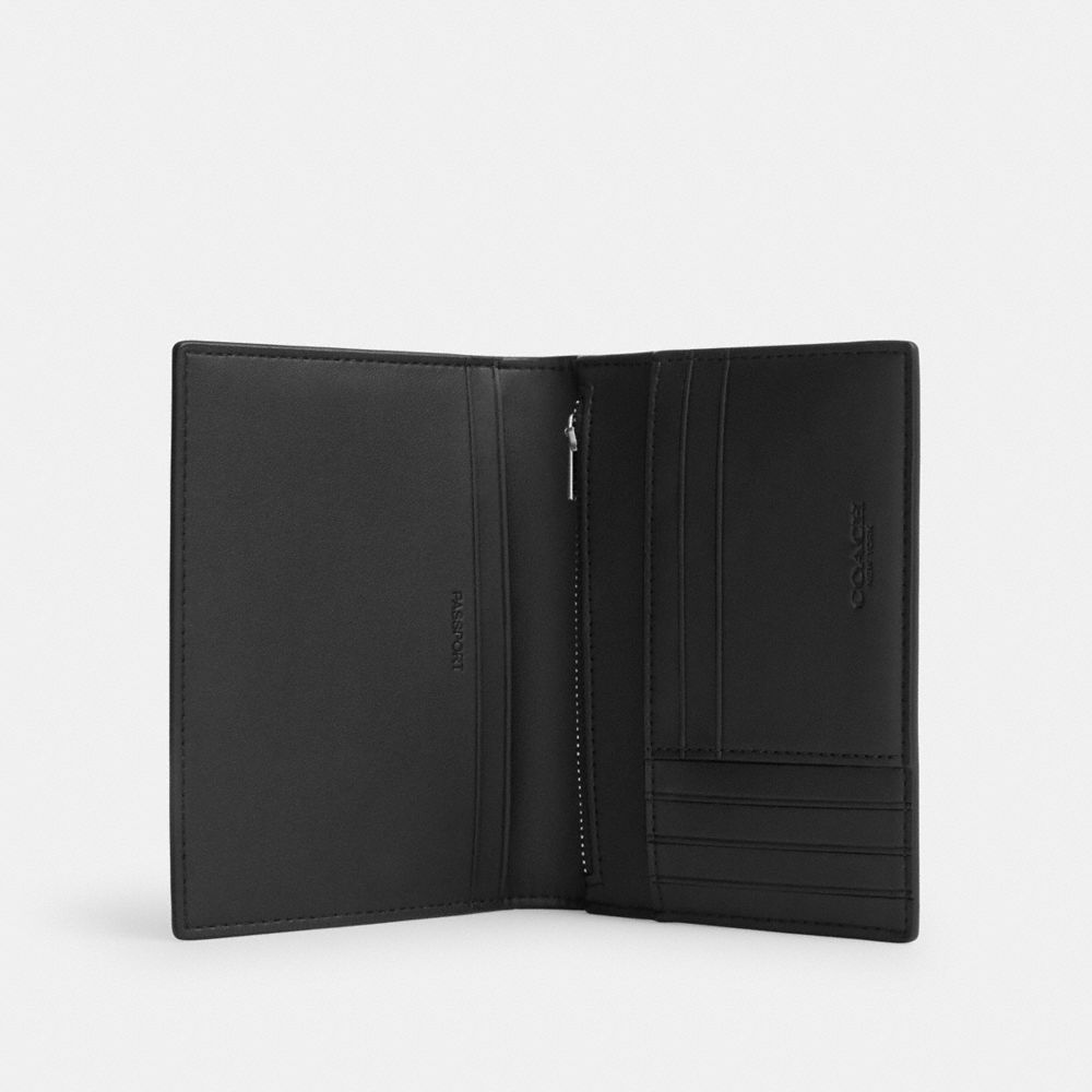 Coach Passport Card Case In Signature Canvas Silver/Black Signature