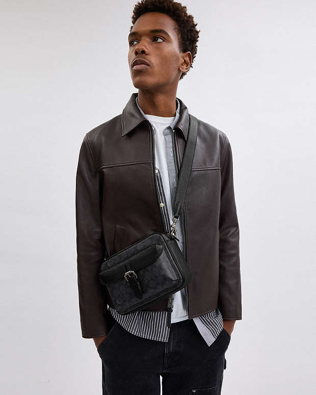 Warner Crossbody Bag In Signature Canvas Signature Canvas-Gunmetal-Charcoal-Black Signature Canvas-Gunmetal-Charcoal-Black