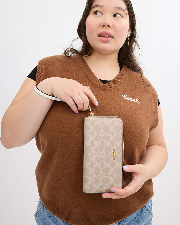 Long Zip Around Wallet In Signature Canvas Signature Canvas-Gold-Sand-Chalk Signature Canvas-Gold-Sand-Chalk