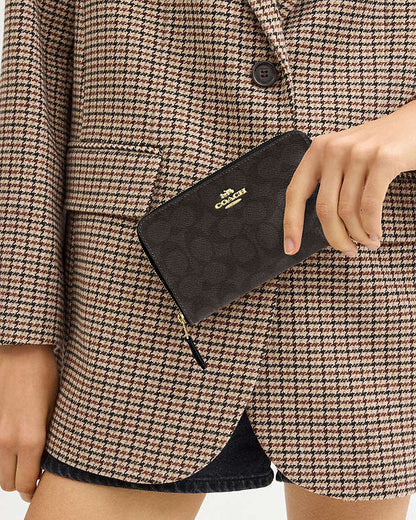 Medium Id Zip Wallet In Signature Canvas Signature Canvas-Gold-Walnut-Black Signature Canvas-Gold-Walnut-Black