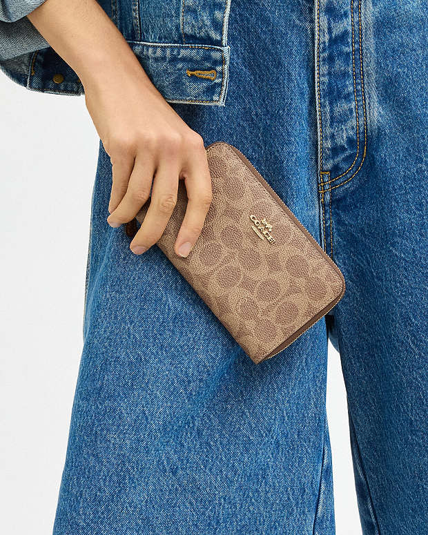 Medium Id Zip Wallet In Signature Canvas Signature Canvas-Gold-Tan-Brown Signature Canvas-Gold-Tan-Brown