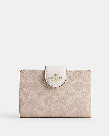 Medium Corner Zip Wallet In Signature Canvas Signature Canvas-Gold-Sand-Chalk Signature Canvas-Gold-Sand-Chalk