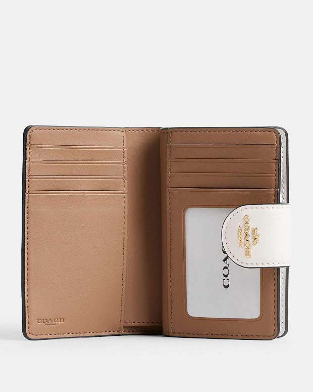 Medium Corner Zip Wallet In Signature Canvas Signature Canvas-Gold-Sand-Chalk Signature Canvas-Gold-Sand-Chalk