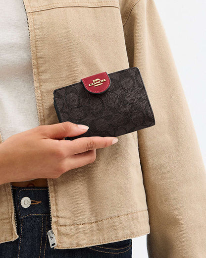Medium Corner Zip Wallet In Signature Canvas Signature Canvas-Im-Walnut-True Red Signature Canvas-Im-Walnut-True Red