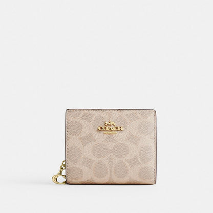 Coach Snap Wallet In Signature Canvas Gold/Sand/Chalk