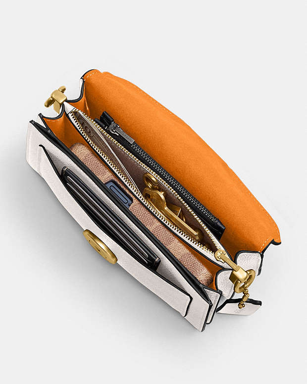 Tabby Shoulder Bag 20 Polished Pebble Leather-Brass-Chalk Polished Pebble Leather-Brass-Chalk