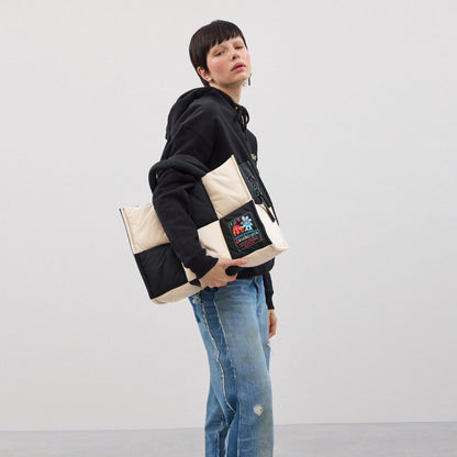 Coach Coachtopia Loop Tote With Checkerboard Quilting Black Cloud