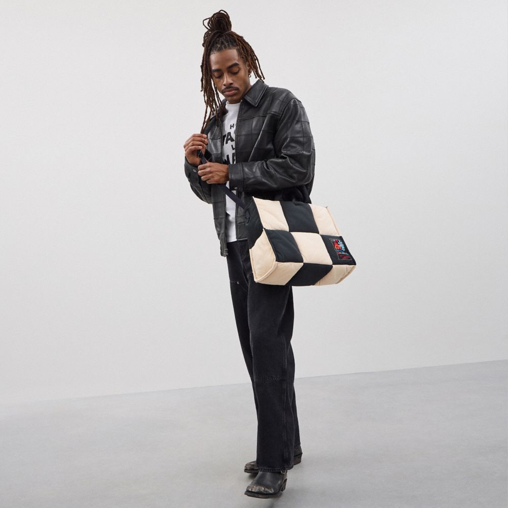 Coach Coachtopia Loop Tote With Checkerboard Quilting Black Cloud