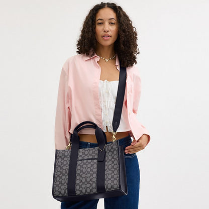 Smith Tote Bag In Signature Jacquard Signature Jacquard-Gold-Navy-Midnight Navy Signature Jacquard-Gold-Navy-Midnight Navy