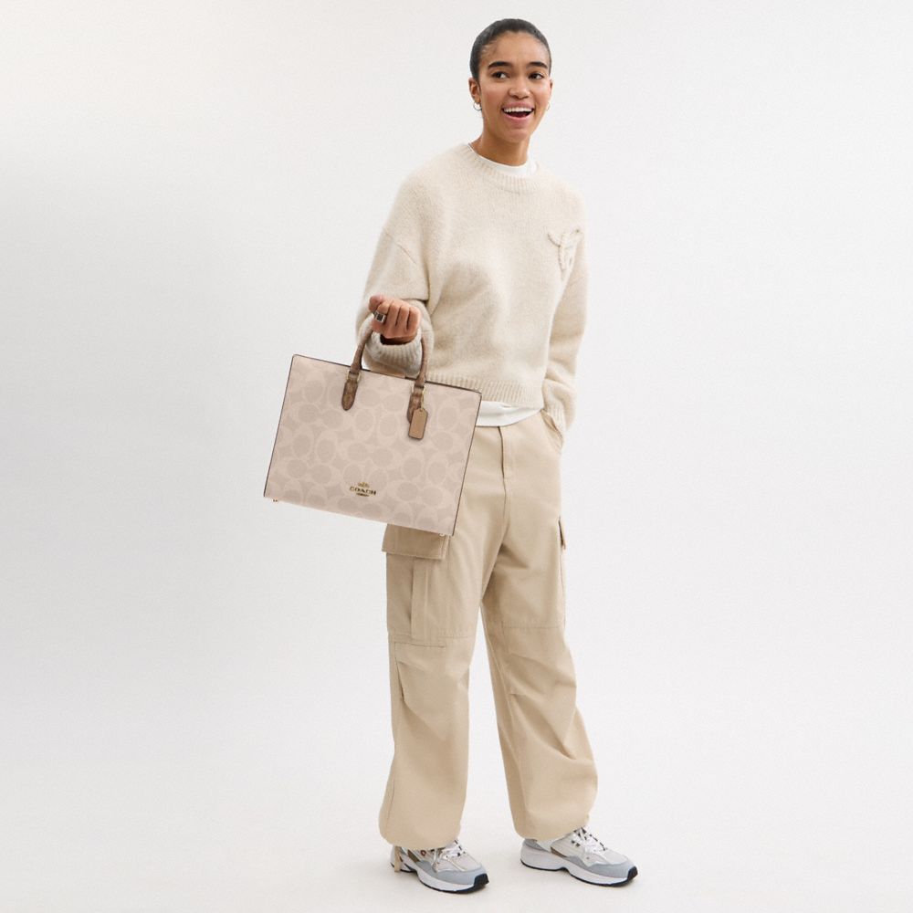 Maggie Tote Bag In Blocked Signature Canvas Signature Canvas-Gold-Sand-Tan Signature Canvas-Gold-Sand-Tan