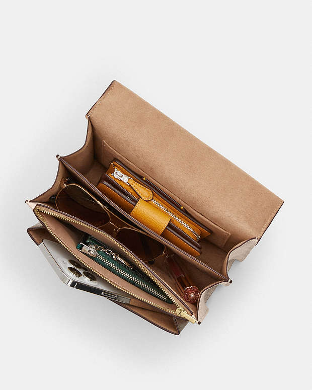 Klare Crossbody Bag In Blocked Signature Canvas Signature Canvas-Gold-Sand-Tan Signature Canvas-Gold-Sand-Tan