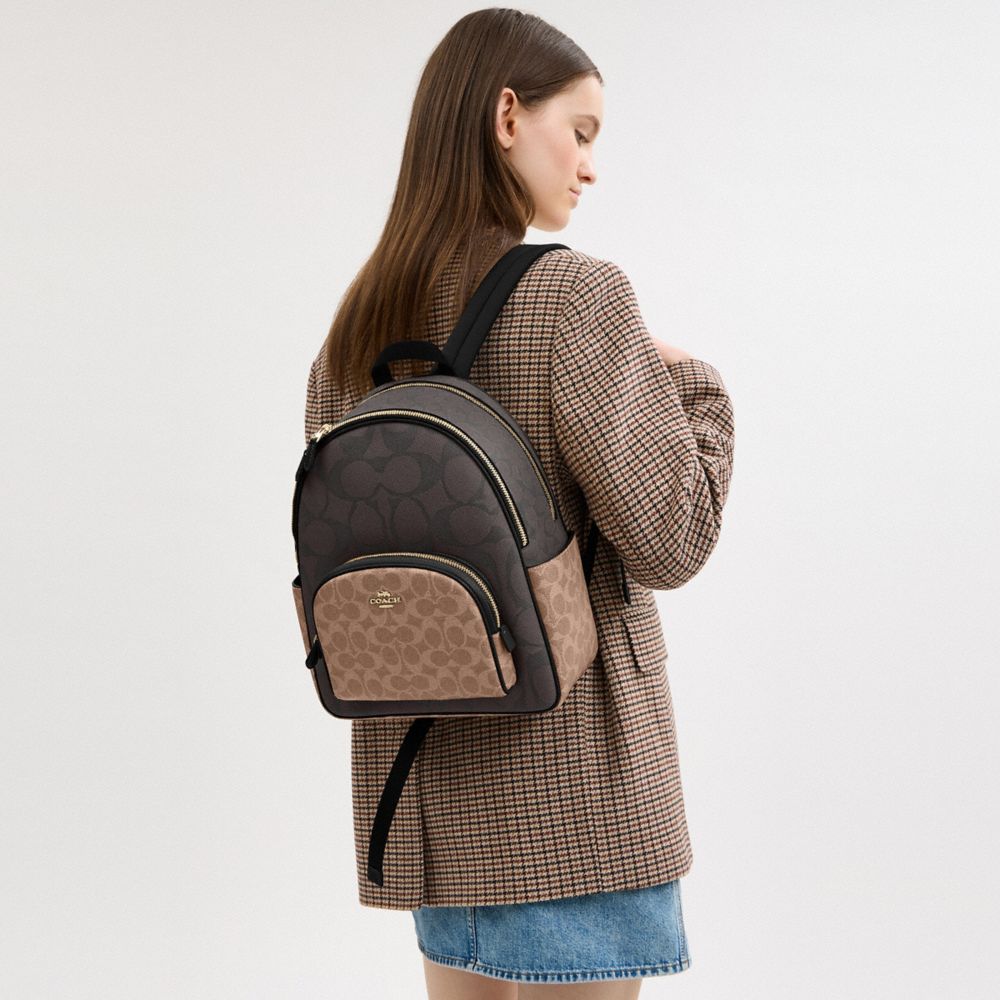 Court Backpack In Blocked Signature Canvas Signature Canvas-Gold-Walnut-Tan Signature Canvas-Gold-Walnut-Tan