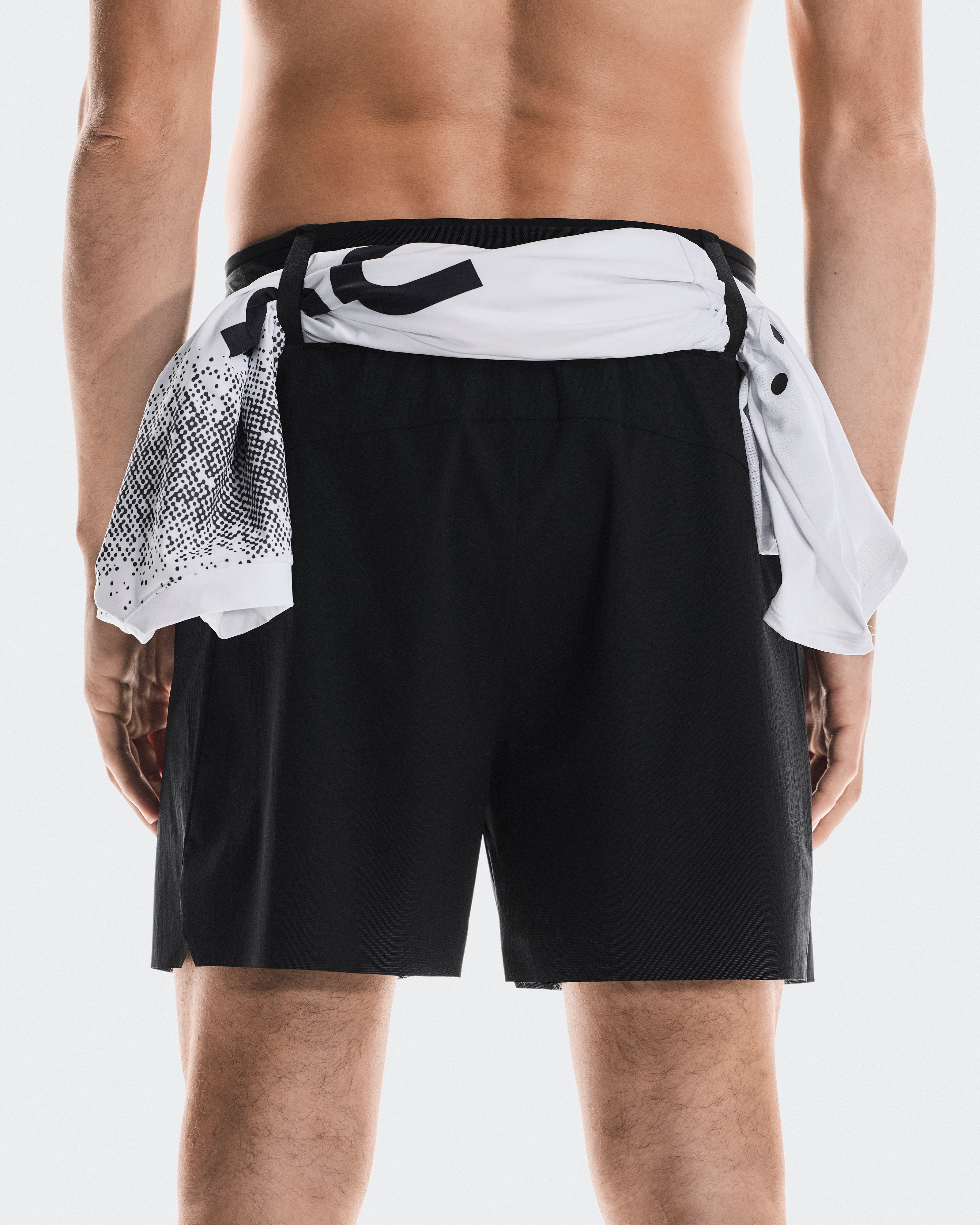 On Ultra Shorts Black