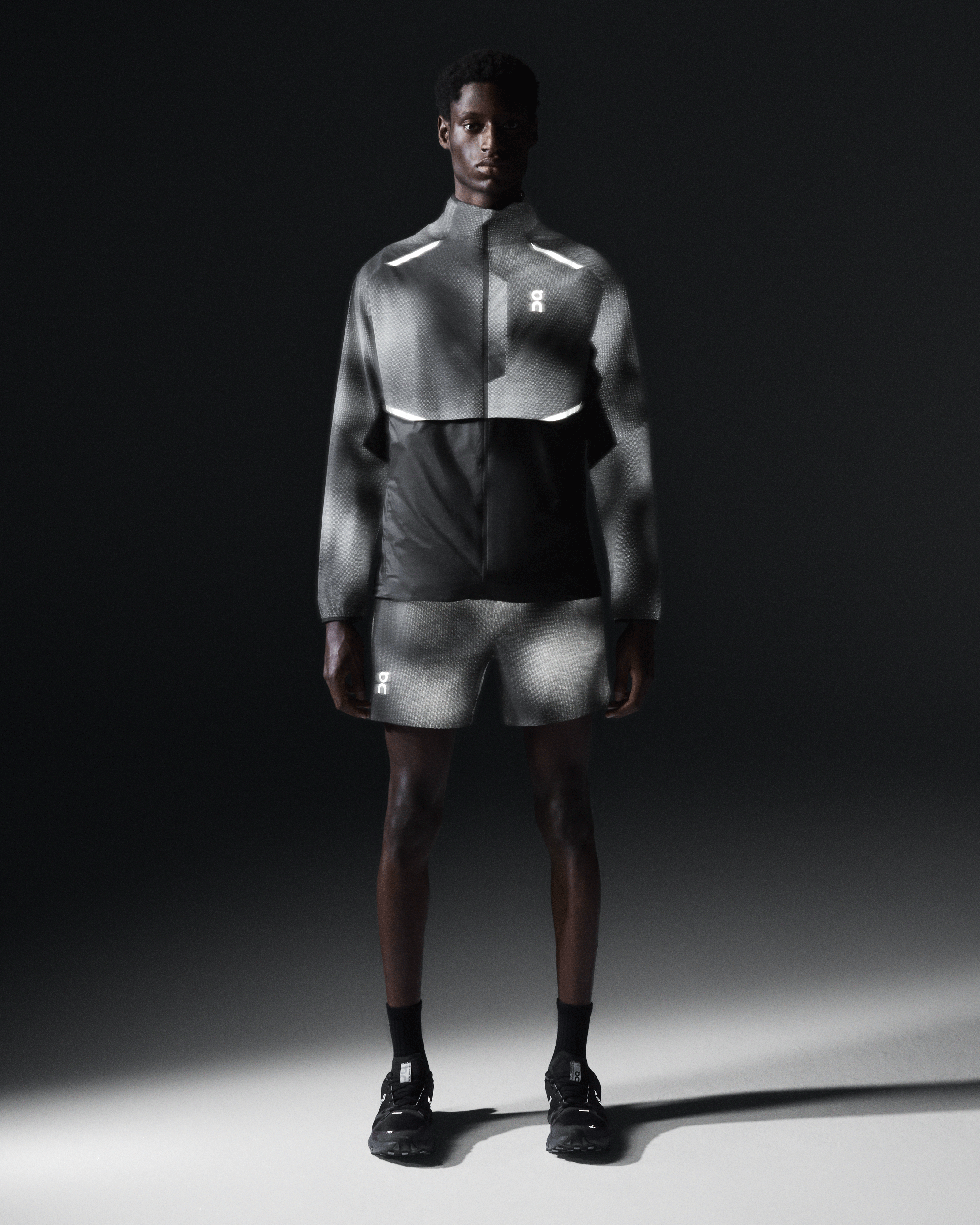 On Lightweight Shorts Lumos Black