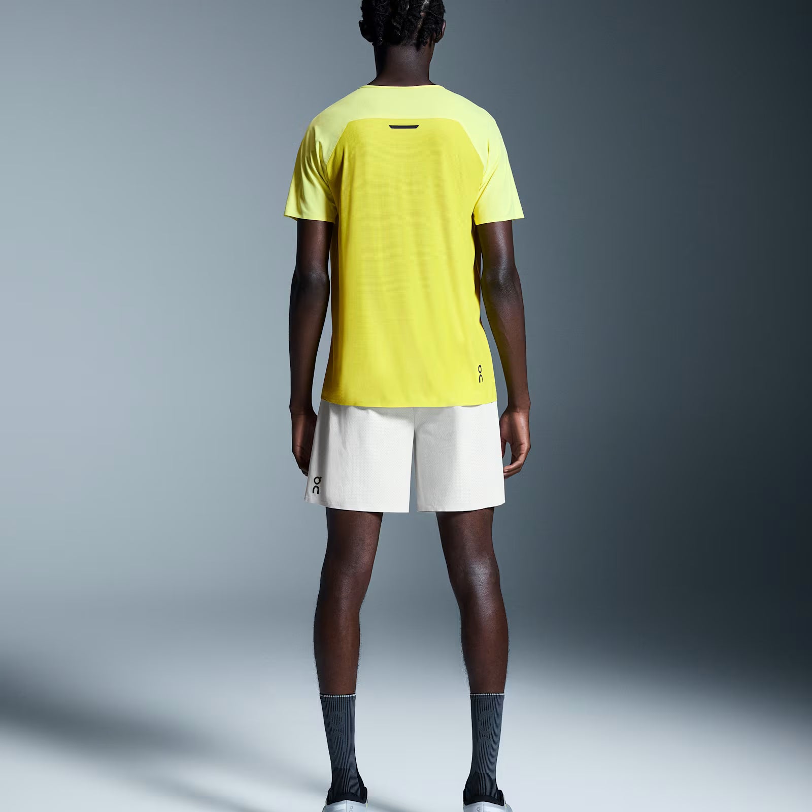 On 7" Performance Shorts Silver