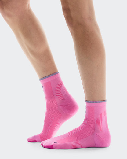 On Elite Run Sock Mid Raspberry | Pink