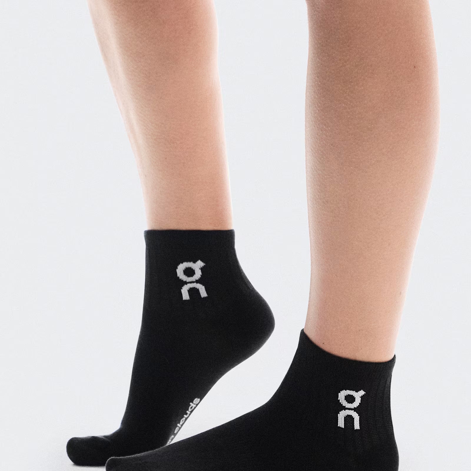 On Logo Sock Mid 3P Black