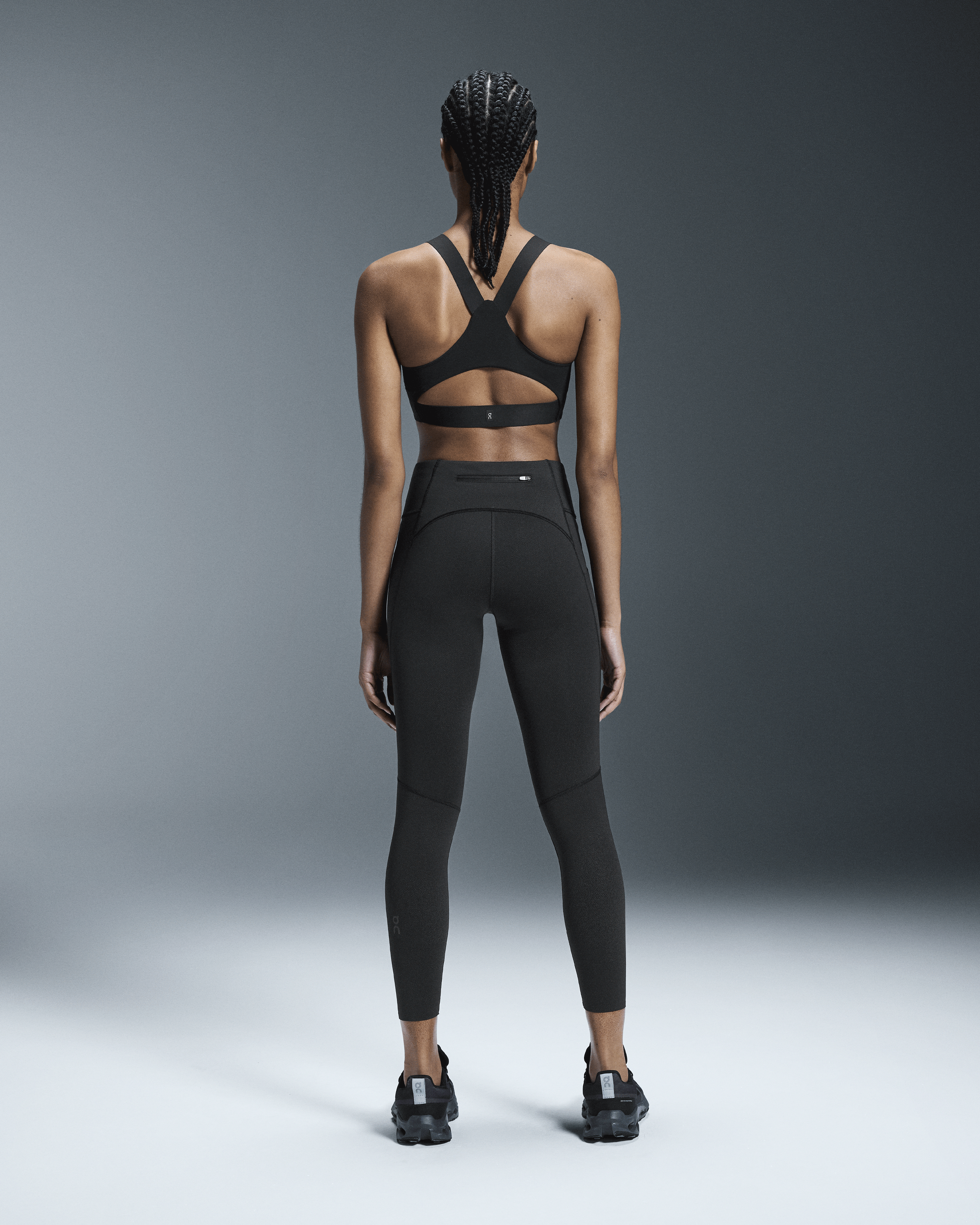 on performance bra lumos Black (Women's)