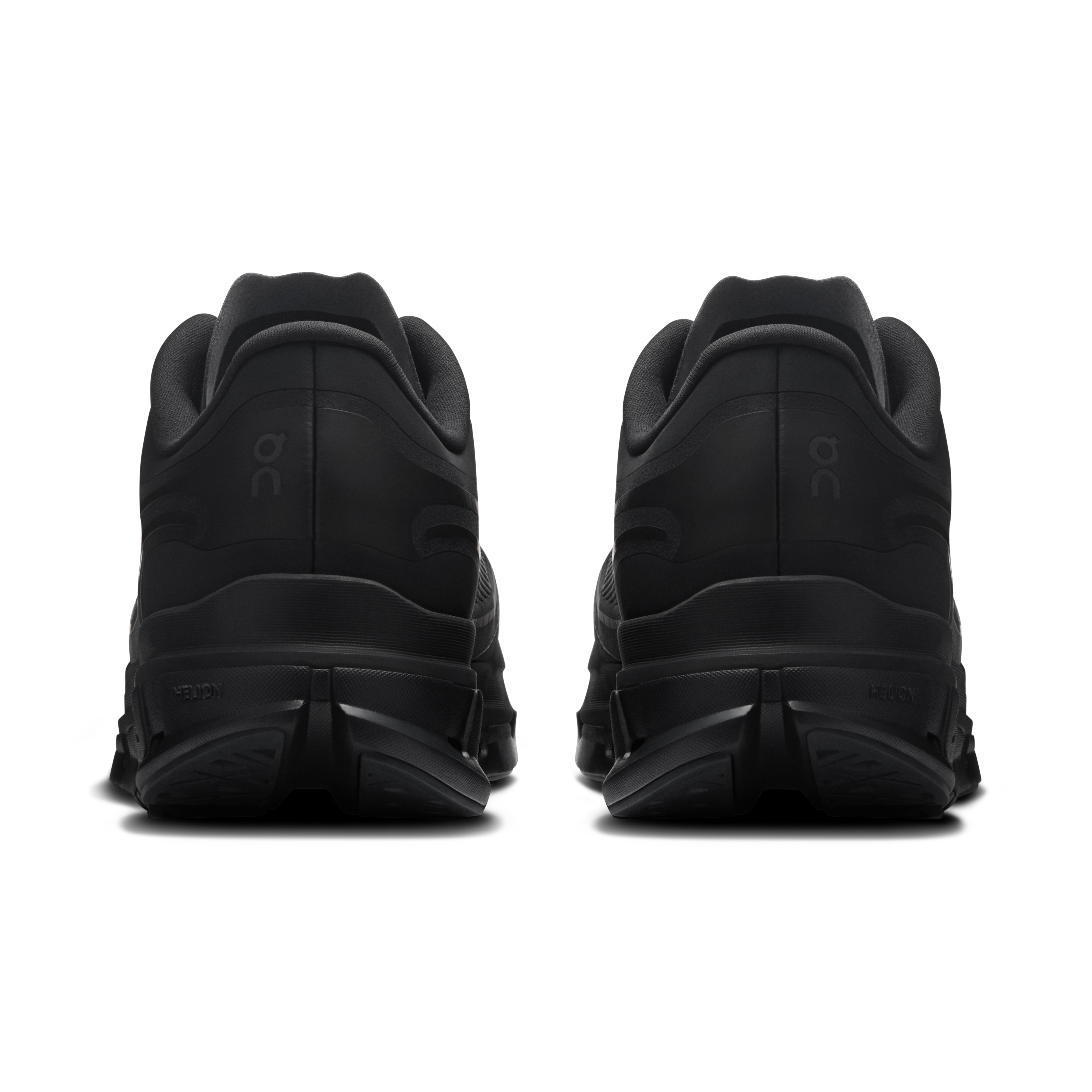 On Cloudflow 5 Ad Black Magnet