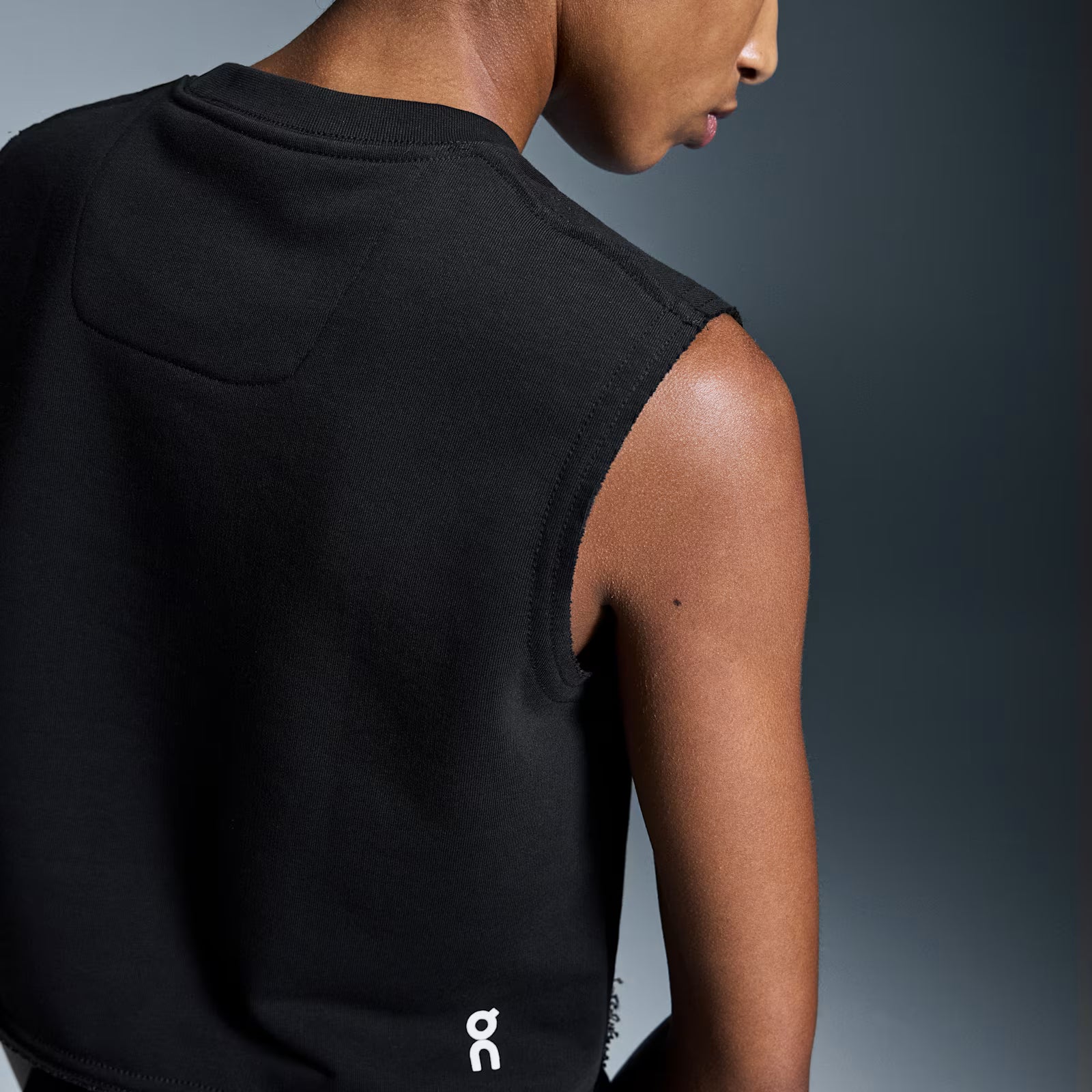 On Club Crew Crop Black (Women'S)