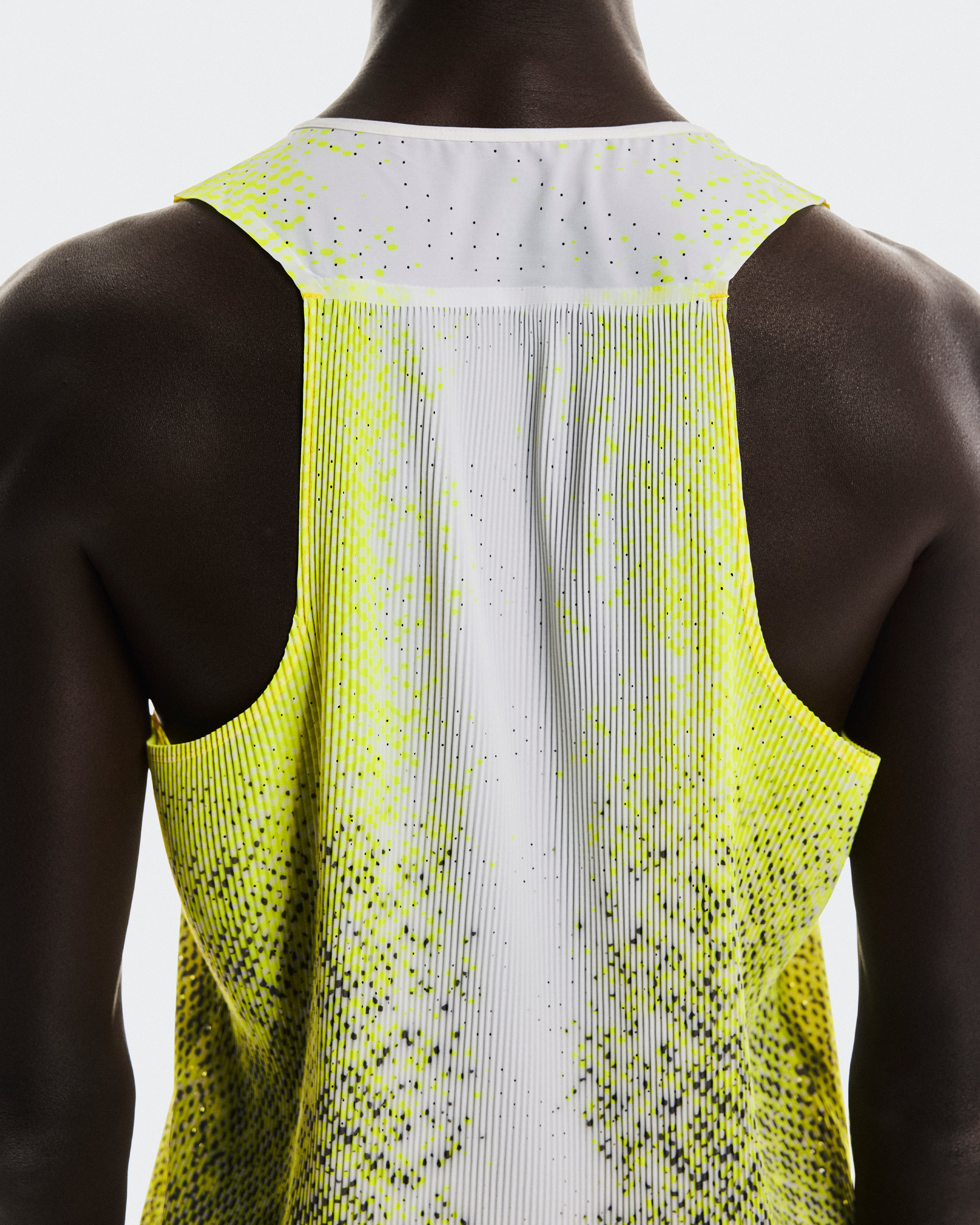 On Race Singlet Lime