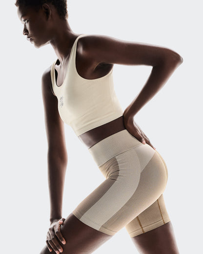 On Seamless Shorts Loewe Ivory (Women'S)