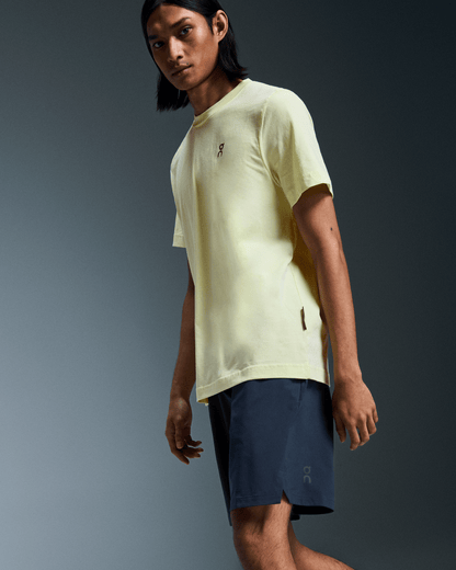 on focus shorts Midnight