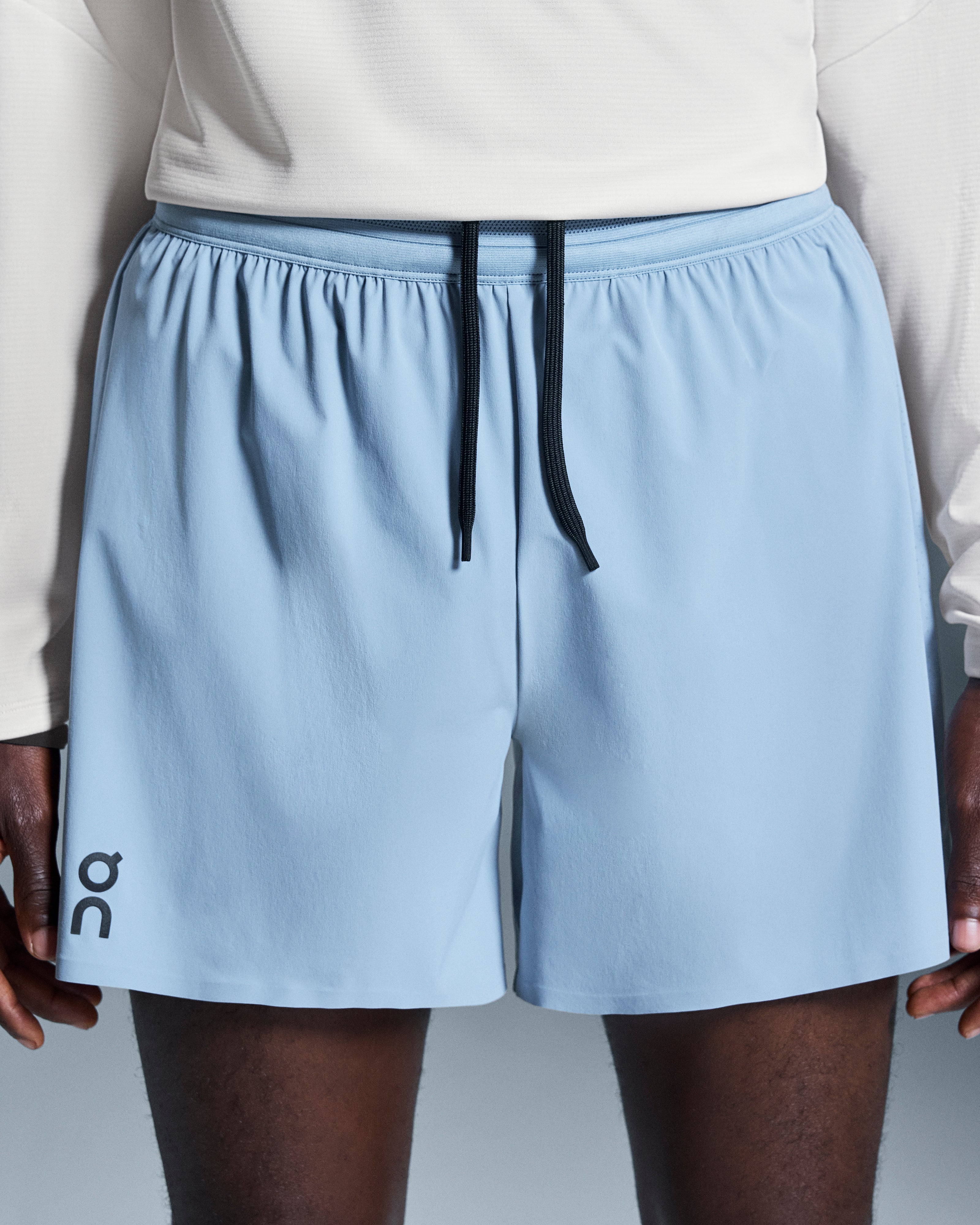 on 5" performance shorts Chambray