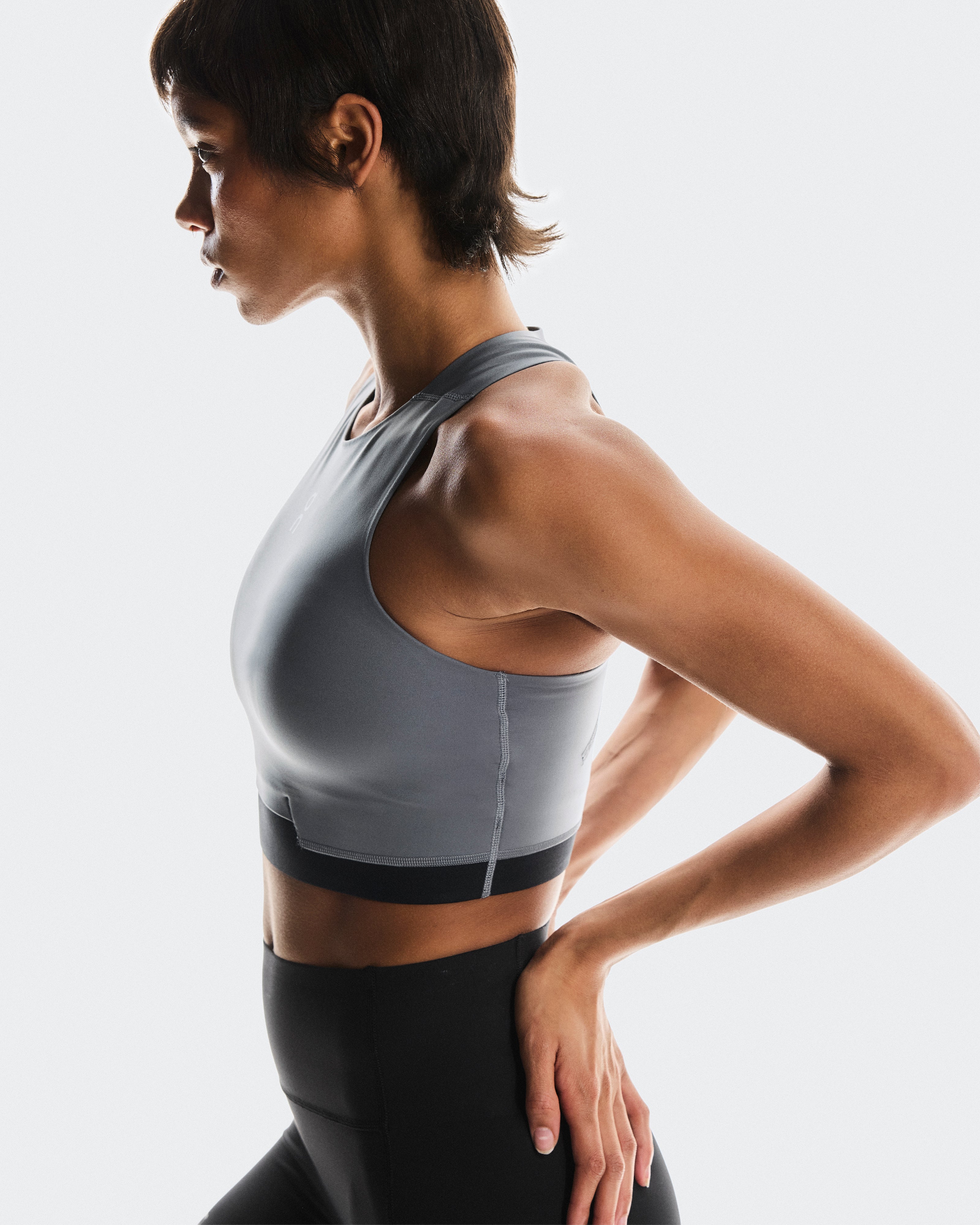 on train 2-in-1 crop Rock (Women's)